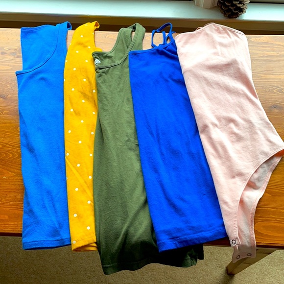 Tops - 5 Tank/Cami Tops (Size M)